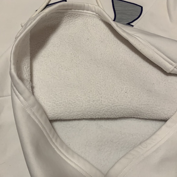 White Under Armour Hoddie - Picture 3 of 5